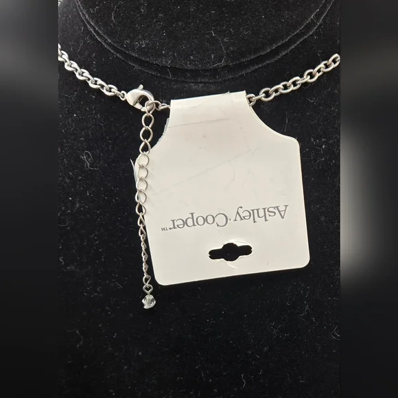 Ashley Cooper Necklace Coin Shaped Medallions With Cut-out Design NWT - Picture 3 of 3